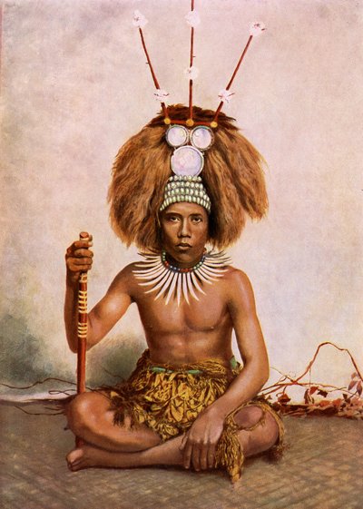 Ein Manaia, der Sohn eines samoanischen Häuptlings (Matai) mit einem Tuiga-Kopfschmuck von Thomas Andrew